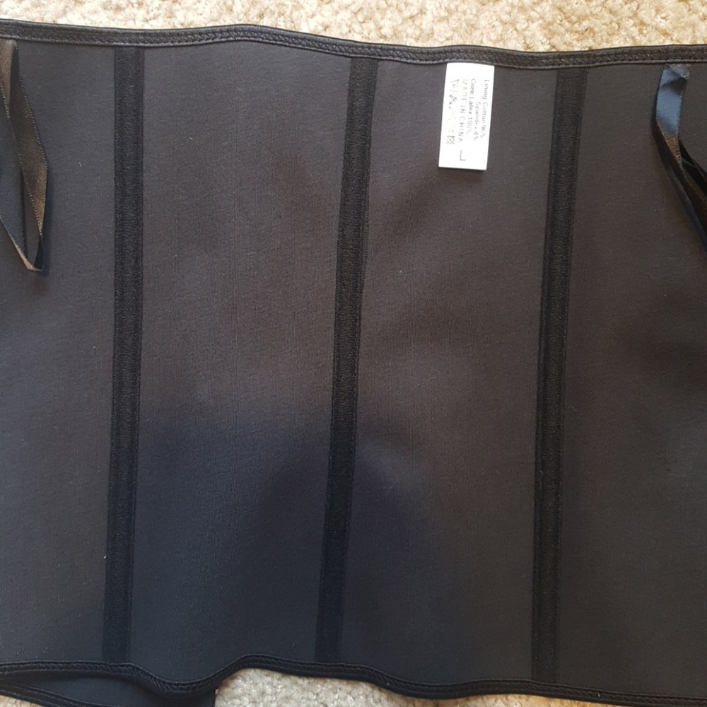 Black latex Waist Training Cincher 9 Steel Boned - Picture 4 of 5